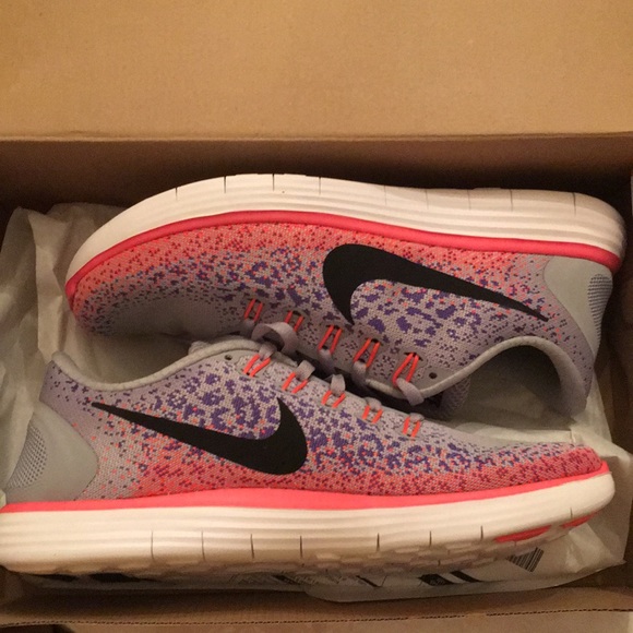 nike free distance women's